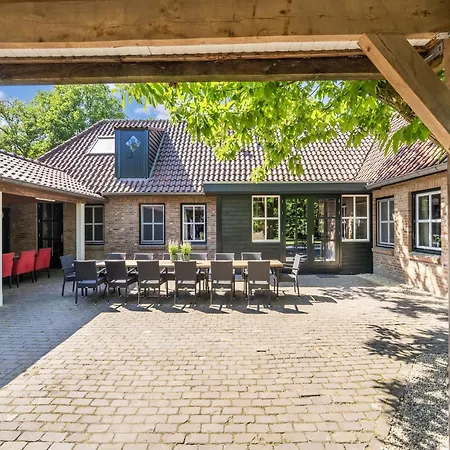 Brabant Mansion For Groups, Cleaning Included *